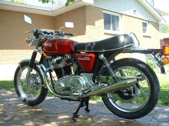 Terry Gower's 1974 850 Commando Roadster